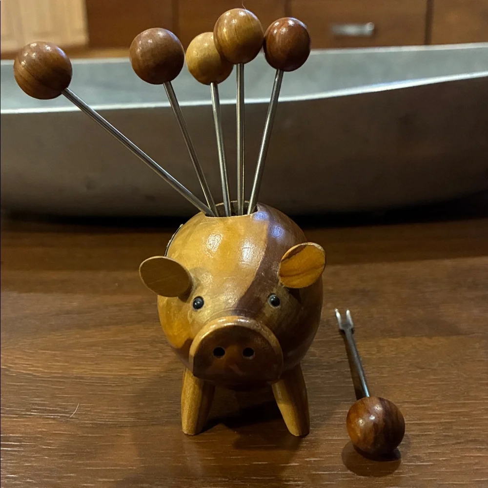 Oliv-Art Wooden Pig Toothpick Holder with 3” Cocktail Forks 6 Forks Olive Wood